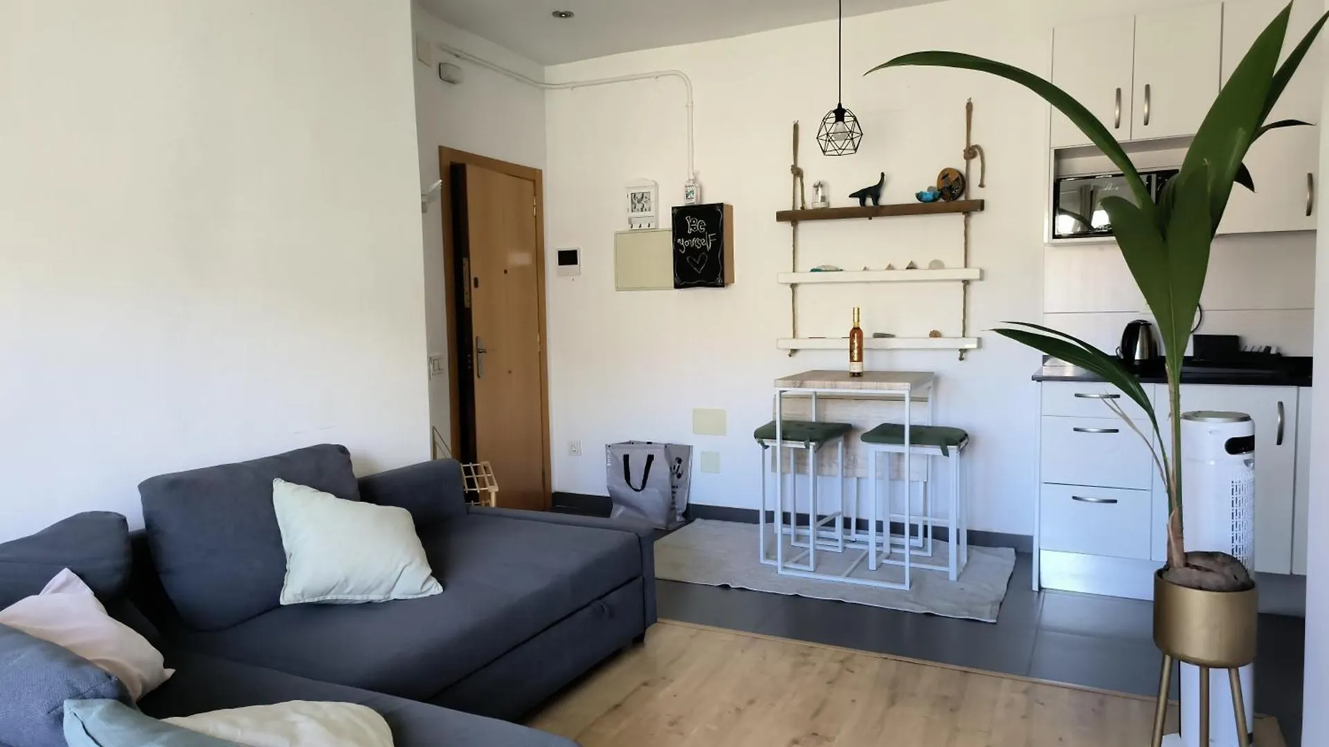 Bright And Comfy Remote Work Bcn Apartment Barcelona Spain